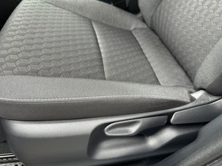 Toyota Yaris – thumbnail 27