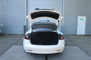 Tesla Model 3 – thumbnail 33