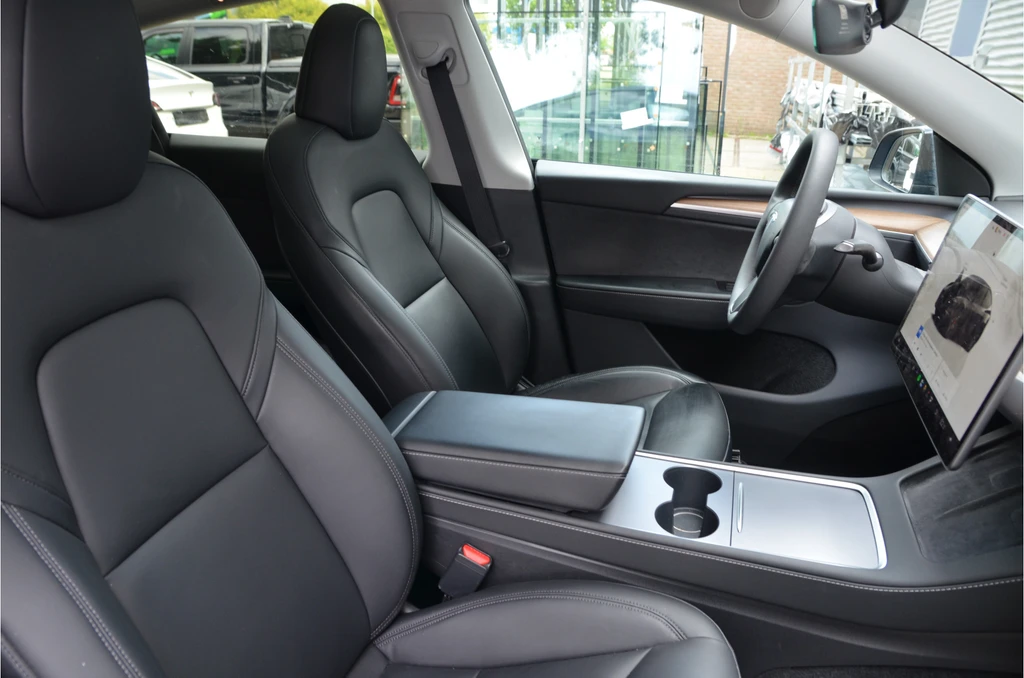 Tesla Model Y – foto 7