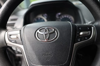 Toyota Land Cruiser – thumbnail 17