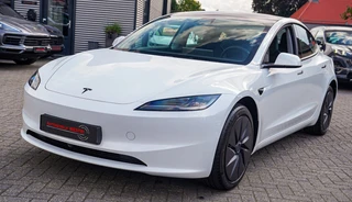 Tesla Model 3 – thumbnail 3