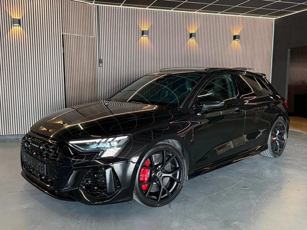 Audi RS3 – foto 1