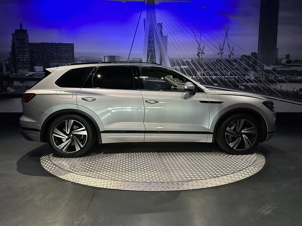 Volkswagen Touareg – foto 11