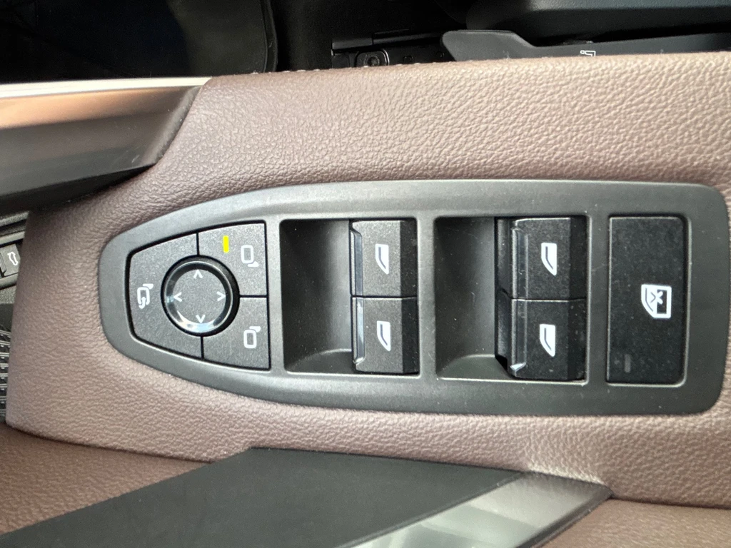 BMW iX1 – foto 32
