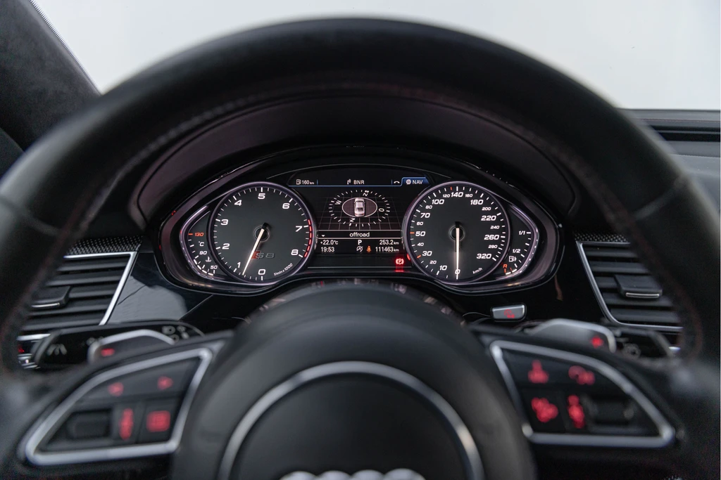 Audi S8 – foto 37