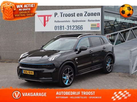 Lynk & Co 01 1.5 Panoramadak/360° Camera/Keyless/Lane assist/Adaptive cruise control/Apple carplay/Climate control/Stoelverwarming/Dodehoek detectie/Elektrisch sluitende achterklep/Elektrisch verstelbare stoel met geheugen