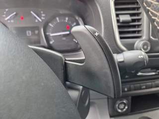 Opel Vivaro – thumbnail 24