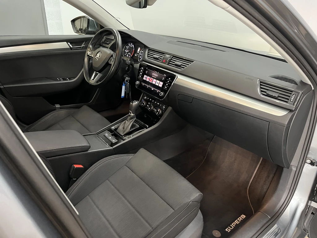 Škoda Superb – foto 43