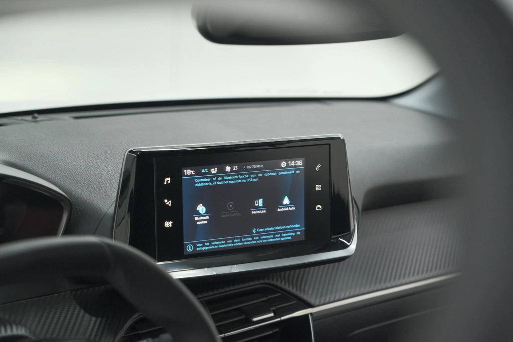 Peugeot 208 – foto 53