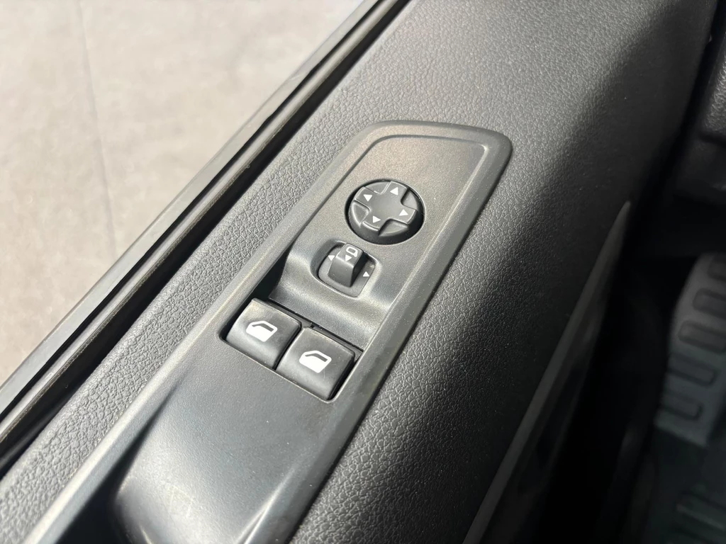 Opel Vivaro – foto 14