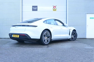 Porsche Taycan – thumbnail 4