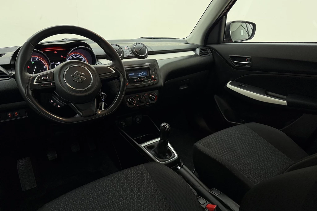 Suzuki Swift – foto 11