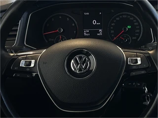 Volkswagen T-Roc – thumbnail 7