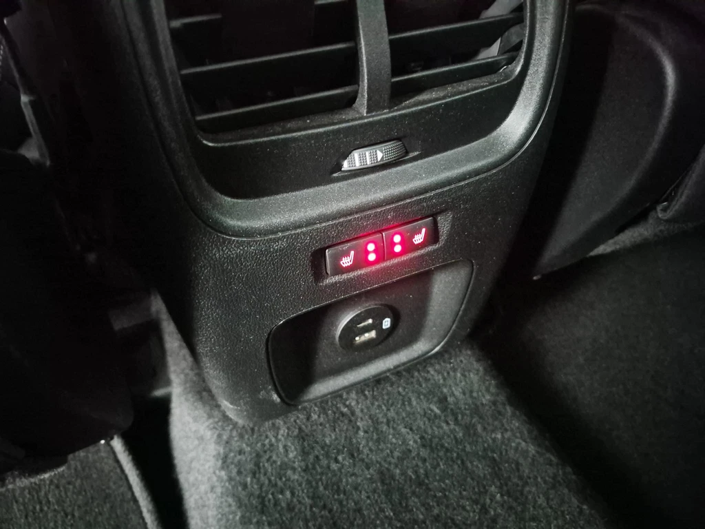 Ford Kuga – foto 17