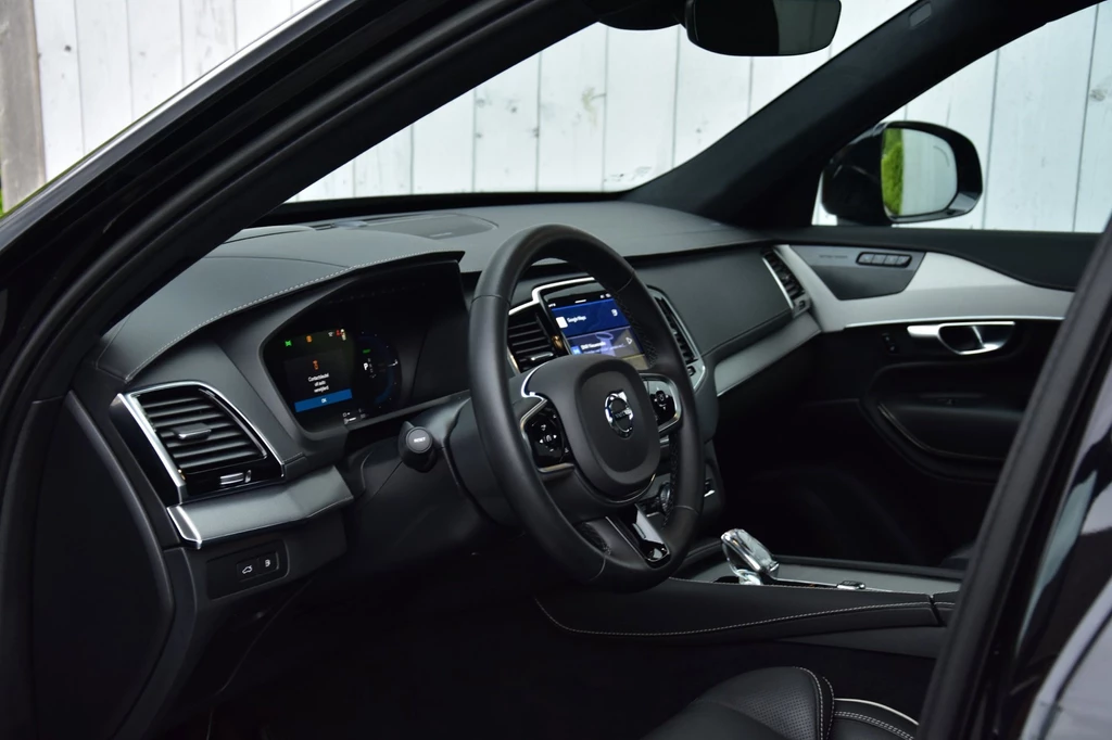 Volvo XC90 – foto 8