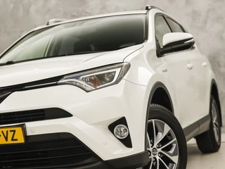 Toyota RAV4 – thumbnail 2