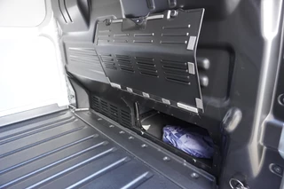 Ford Transit Custom – thumbnail 22