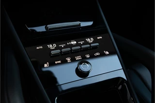Porsche Cayenne – thumbnail 28