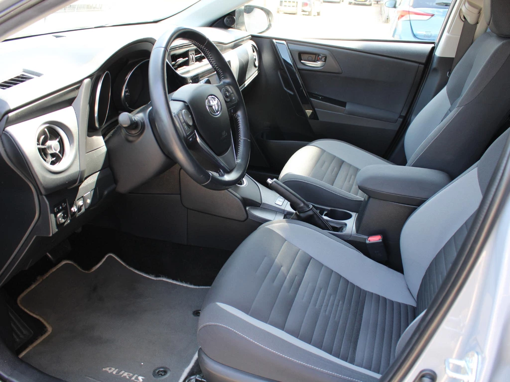 Toyota Auris – foto 11