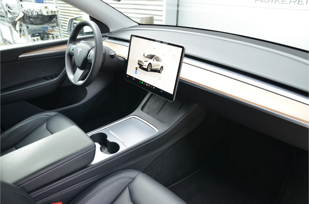 Tesla Model Y – foto 12