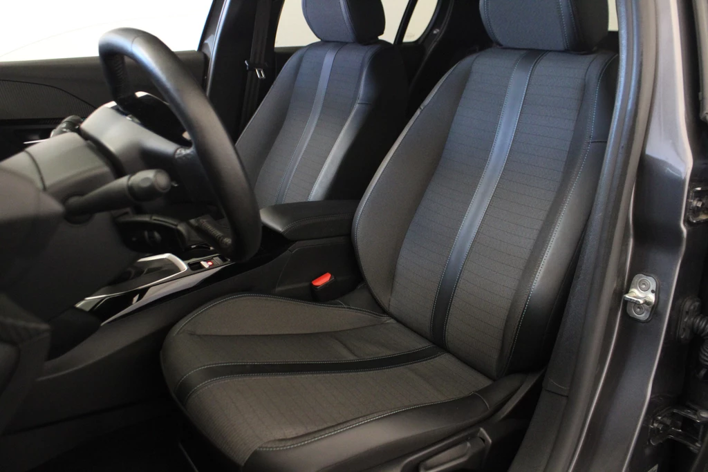 Peugeot 208 – foto 16