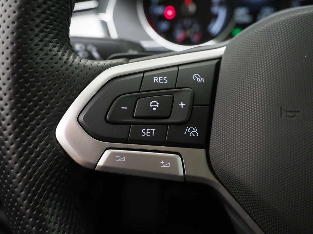Volkswagen Passat – foto 21