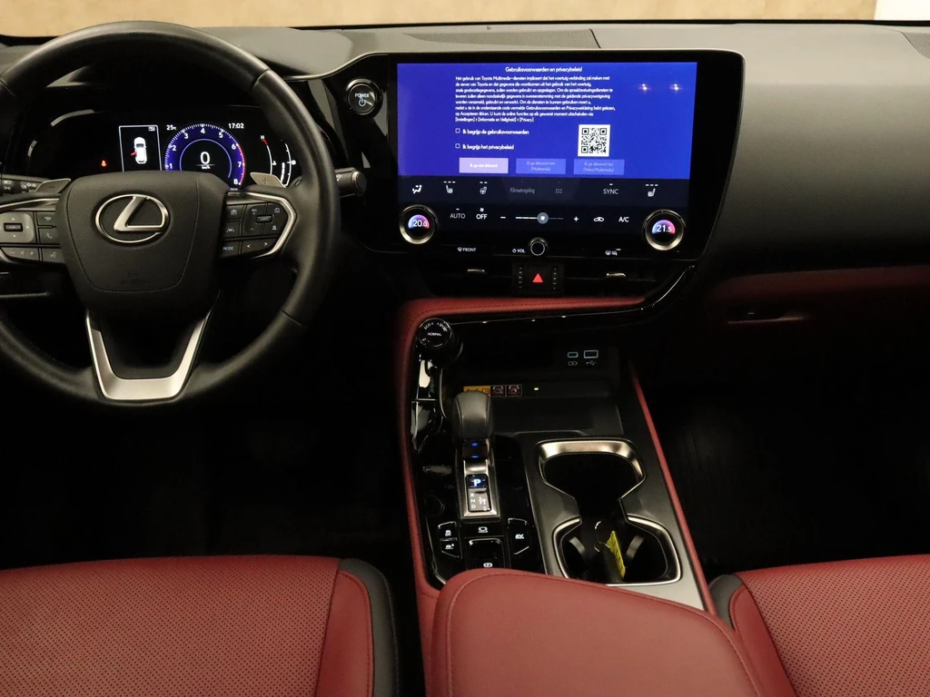Lexus NX – foto 17
