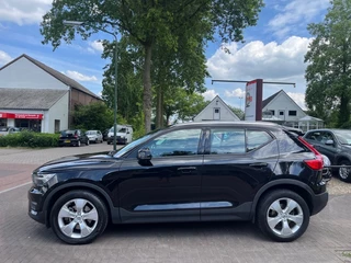Volvo XC40 – thumbnail 2