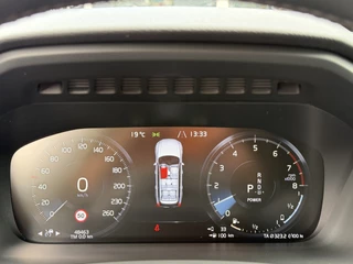 Volvo XC90 – thumbnail 25
