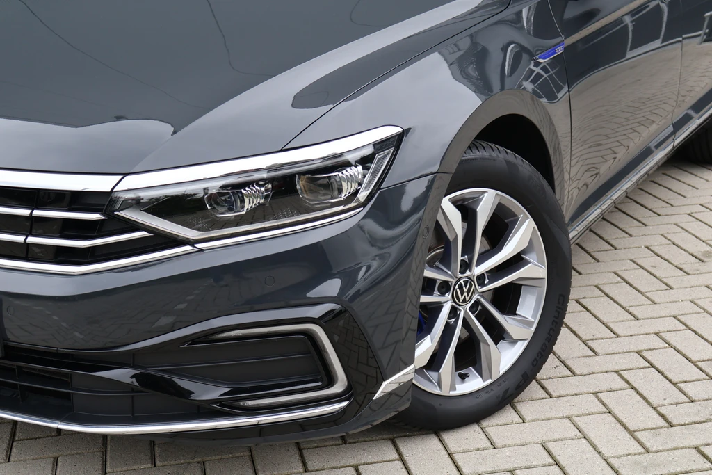 Volkswagen Passat – foto 15