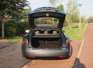 Tesla Model S – thumbnail 24