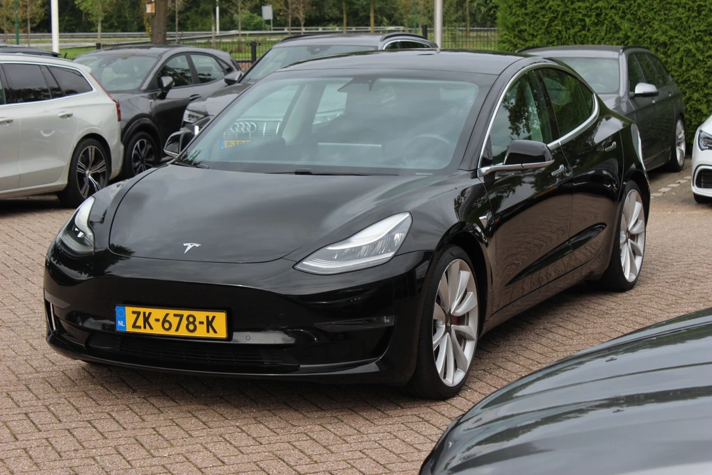 Tesla Model 3 – foto 1