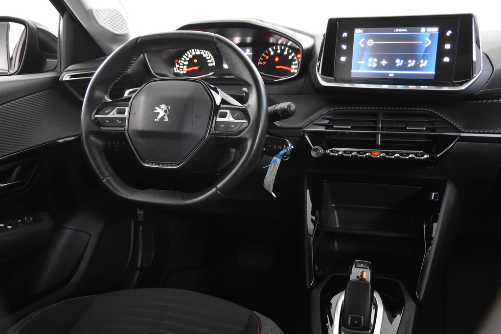 Peugeot 208 – foto 18