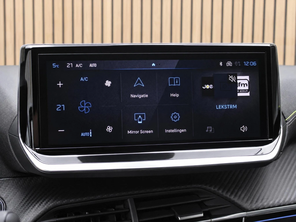 Peugeot 208 – foto 23