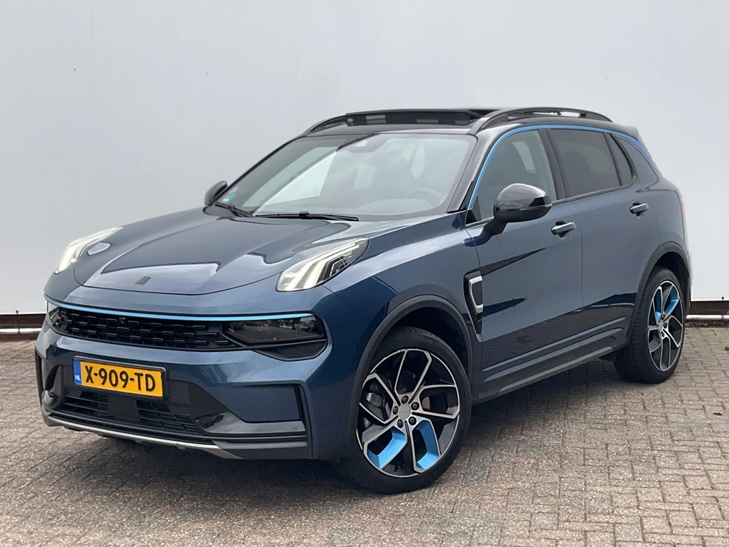 Lynk & Co 01 – foto 1