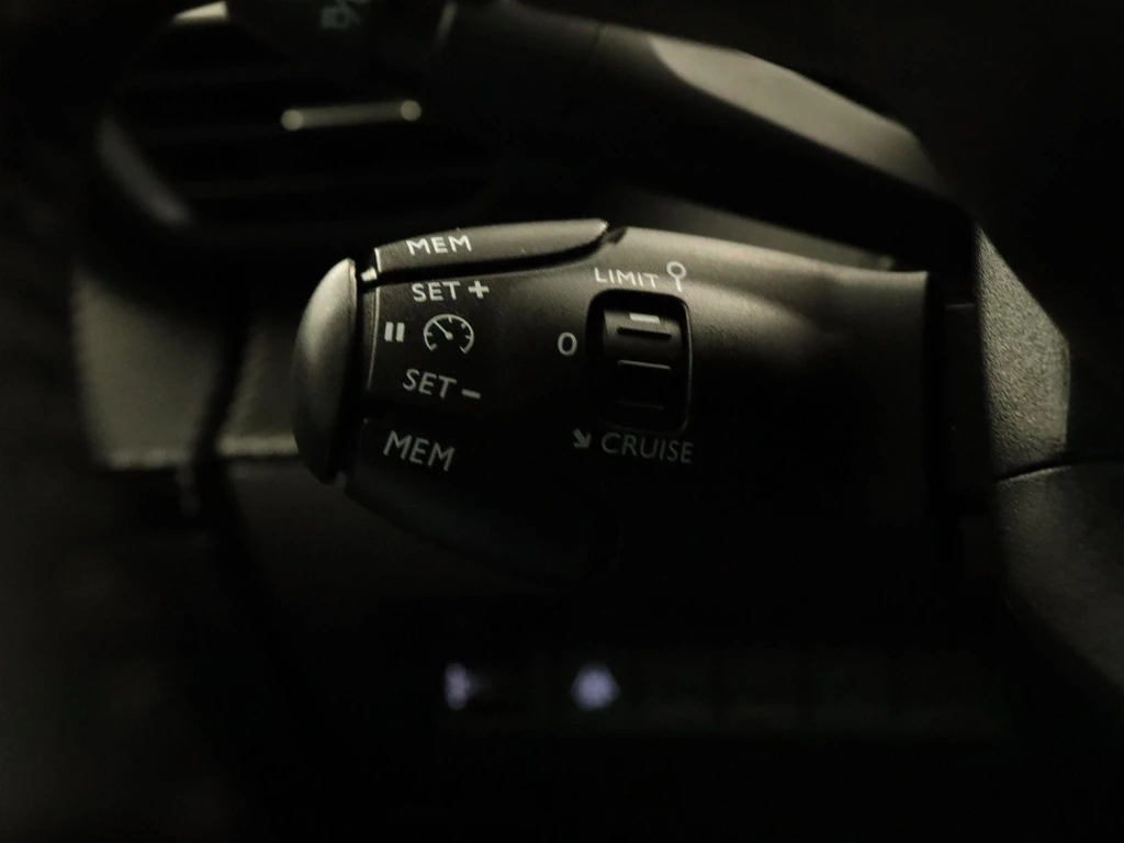 Peugeot e-2008 – foto 36