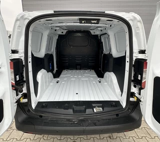 Ford Transit Connect – thumbnail 15