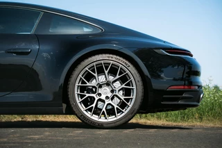 Porsche 911 – thumbnail 40