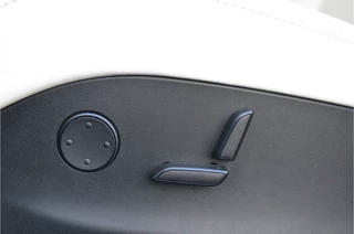 Tesla Model X – thumbnail 10