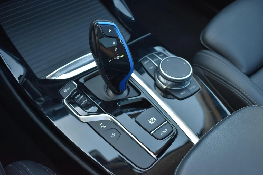 BMW iX3 – foto 24