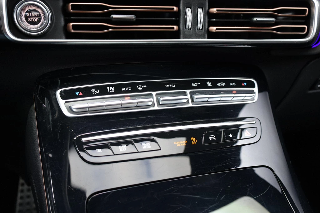 Mercedes-Benz EQC – foto 27