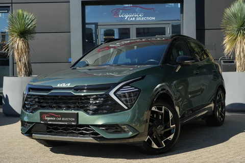 Kia Sportage 1.6 T-GDi Plug-in Hybrid AWD GT-PlusLine | 265 PK | Panoramadak | 360° Camera | Stoelventilatie | Trekhaak | Kia Sportage 1.6 T-GDi Plug-in Hybrid AWD GT-PlusLine met 1.6 liter 4-cilinder benzinemotor en plug-in hybride aandrijving, voorzien van panoramadak, Matrix LED-verlichting, 360° camera, navi