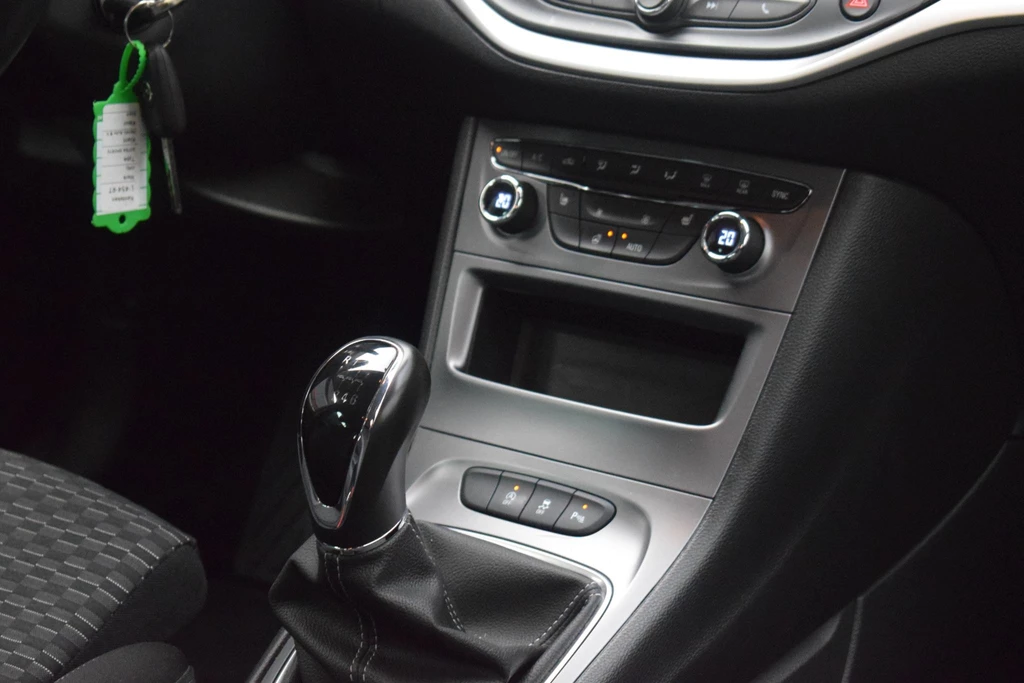 Opel Astra – foto 21