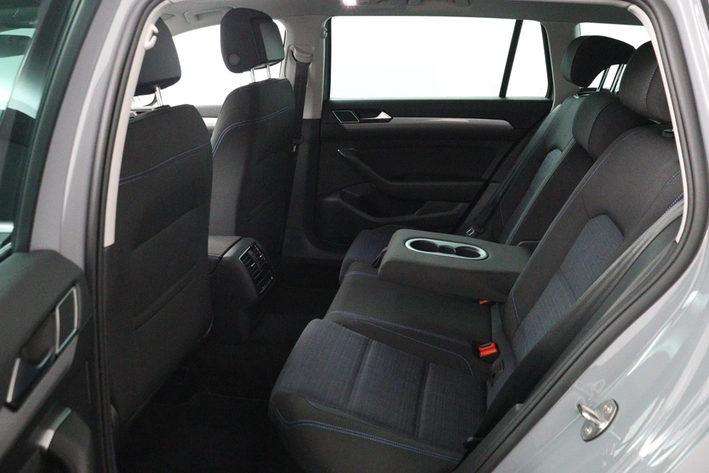 Volkswagen Passat – foto 34
