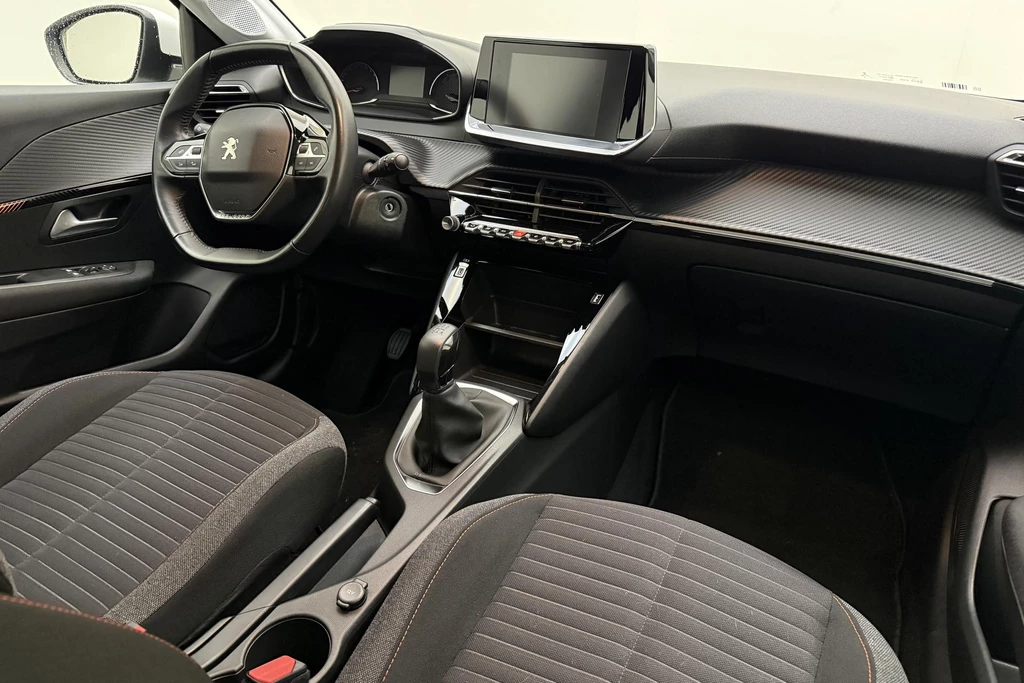 Peugeot 208 – foto 15