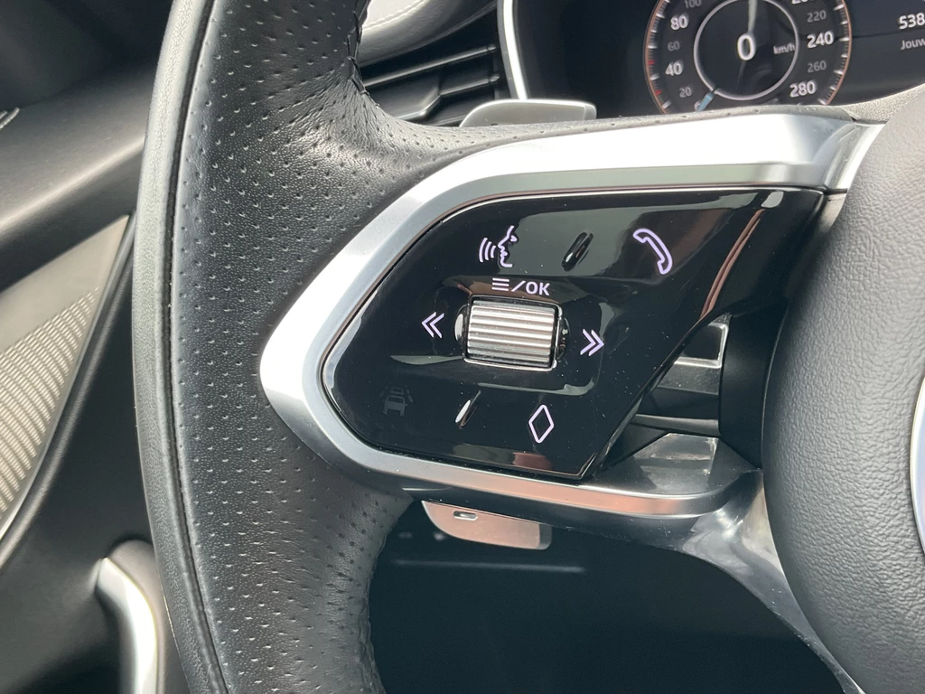 Jaguar F-PACE – foto 28