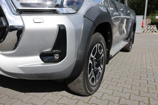 Toyota Hilux – thumbnail 24