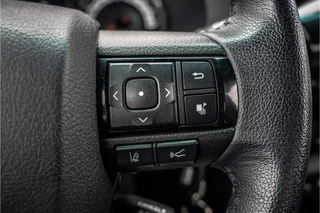 Toyota Hilux – thumbnail 16