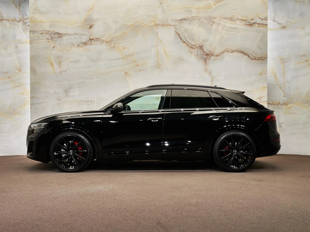 Audi Q8 – foto 4
