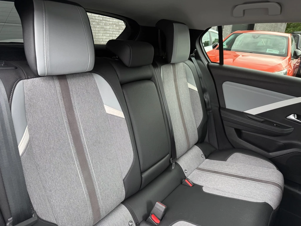 Opel Astra – foto 30